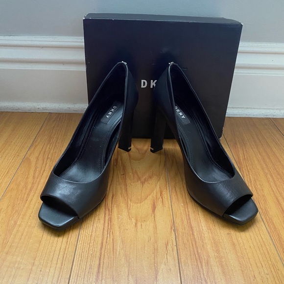 DKNY Heels - Picture 2 of 4